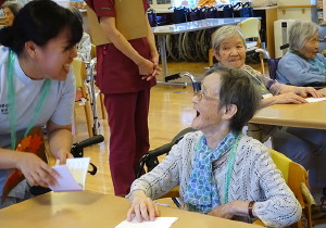 R1.9月　学生と交流
